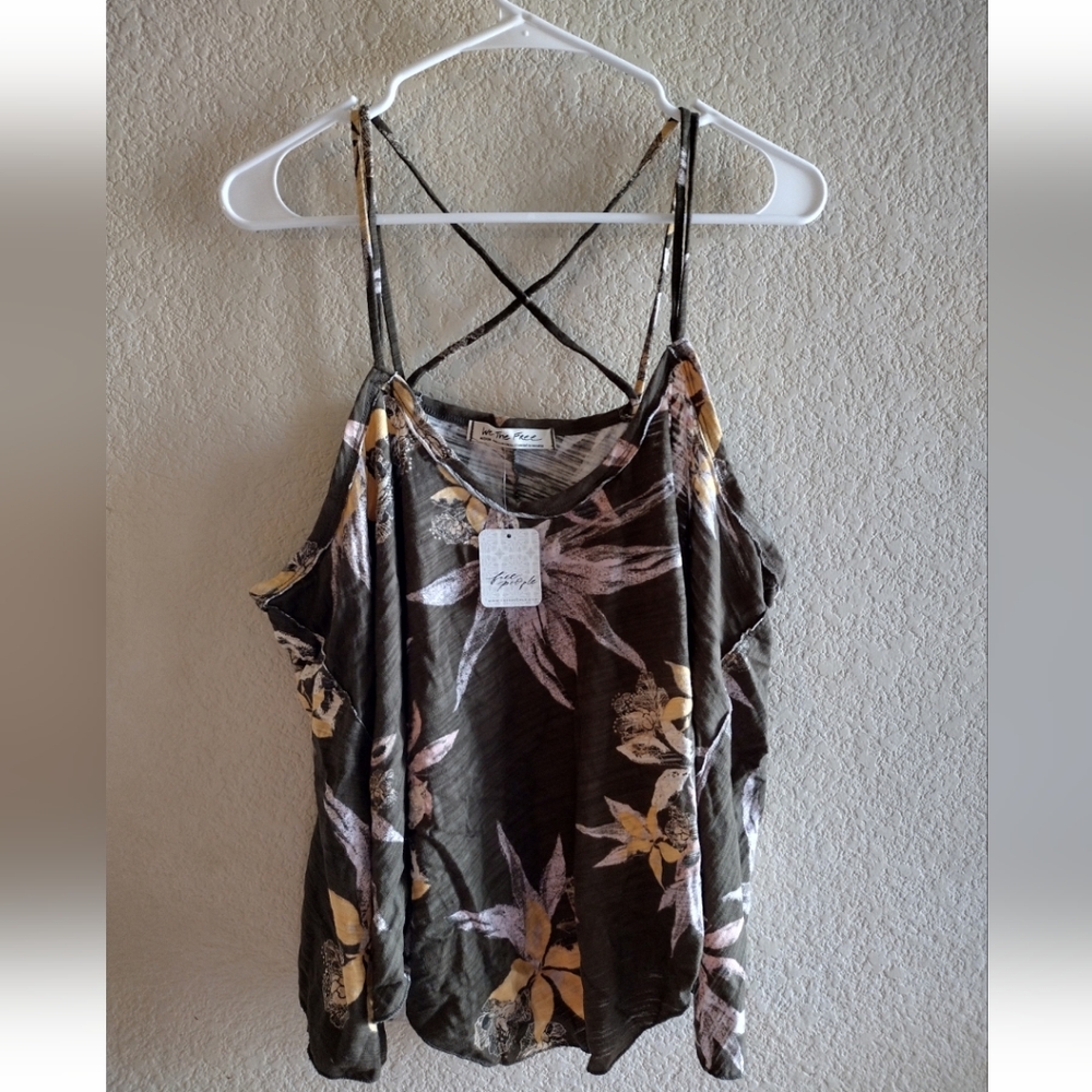 Free People Tank Top Size M NWT - Picture 7 of 14